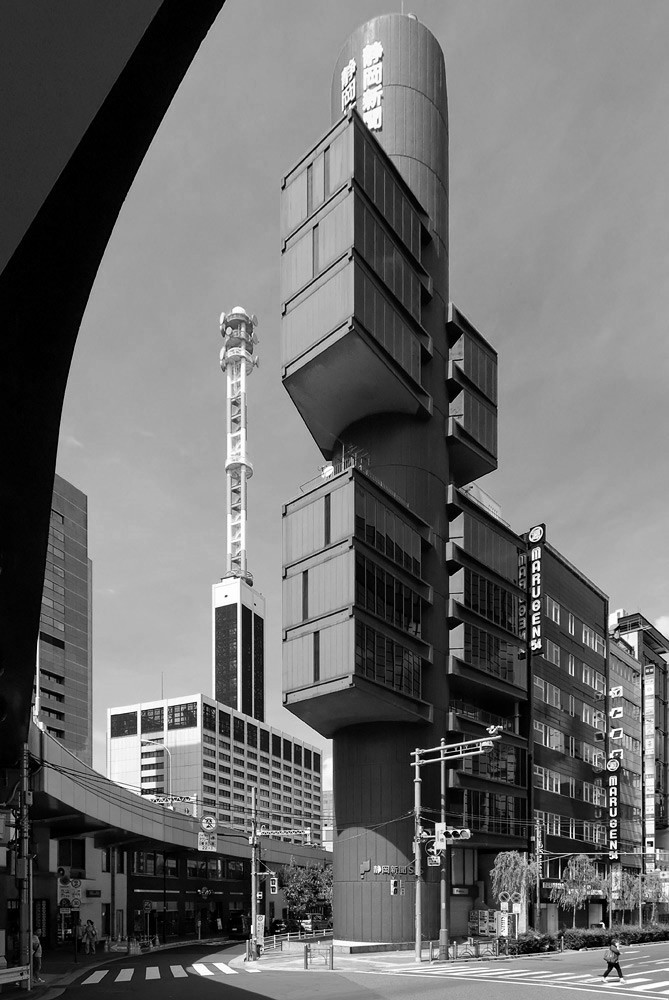 shizuoka_press_and_broadcasting_center_kenzo_tange_courtesy_of_petr_smidek_-_www-archiweb-cz