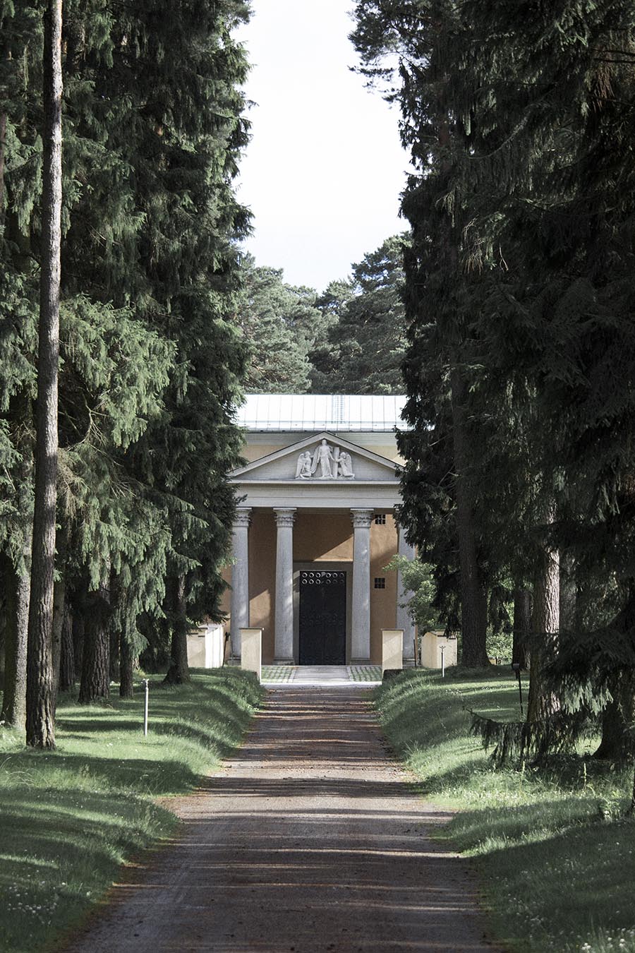 studio_esinam_woodland_cemetery_14