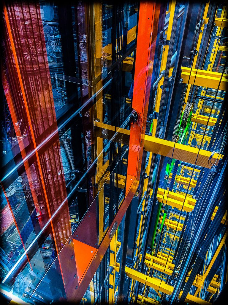 آسانسور ساختمان لیدن هال