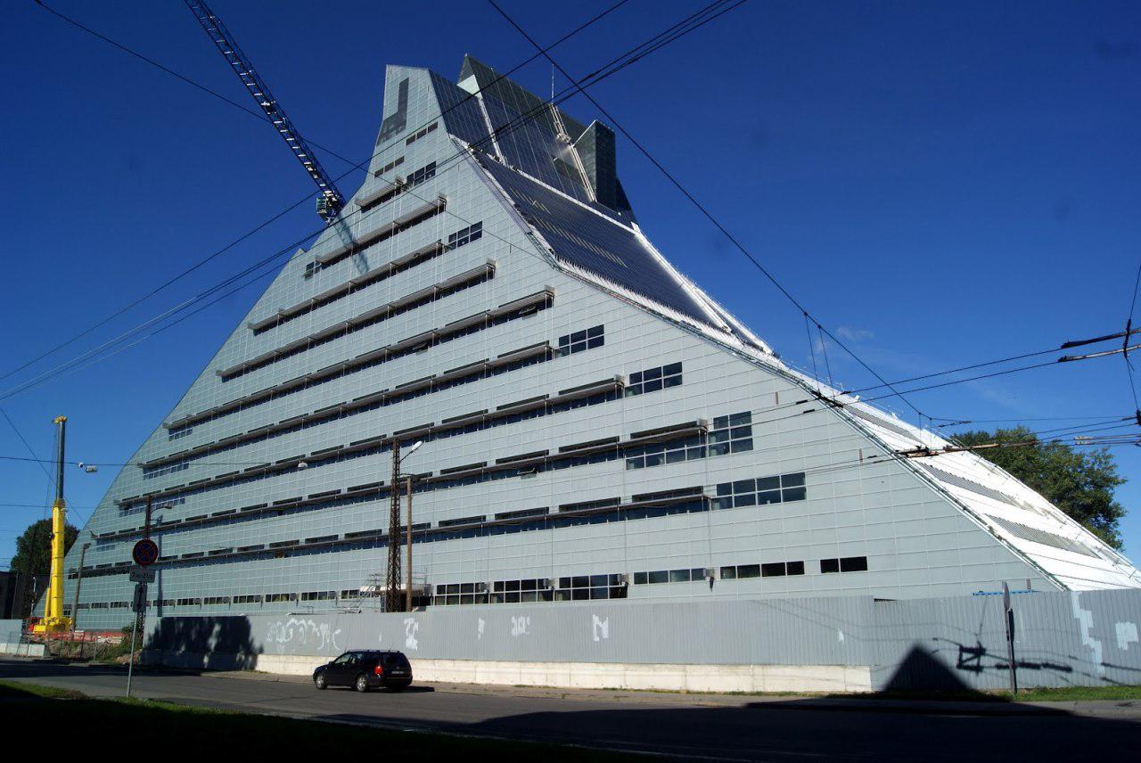 کاخ نور- لاتویا